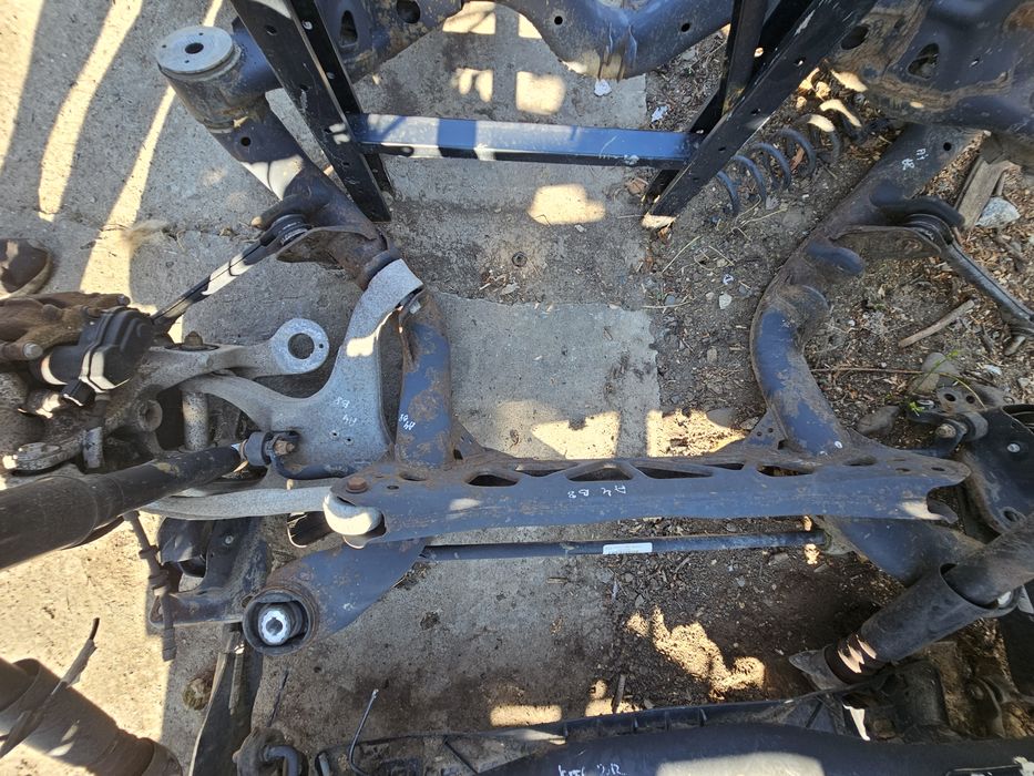 punte spate audi a4 b8 2.0 motorina 2012