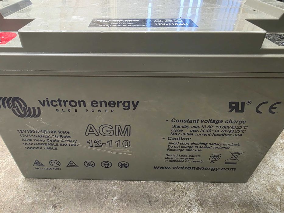 Акумулатор Victron AGM 110 Ah
