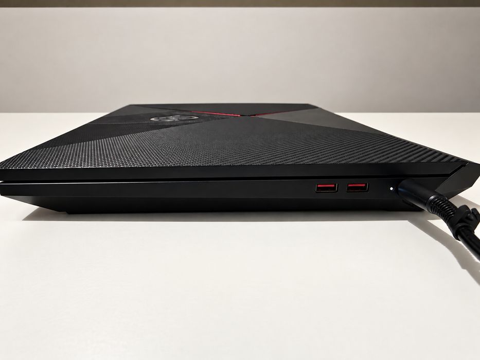 Laptop Gaming HP OMEN 17 – Intel Core i7, GTX 1060 6GB, Full HD 120Hz, SSD + HDD