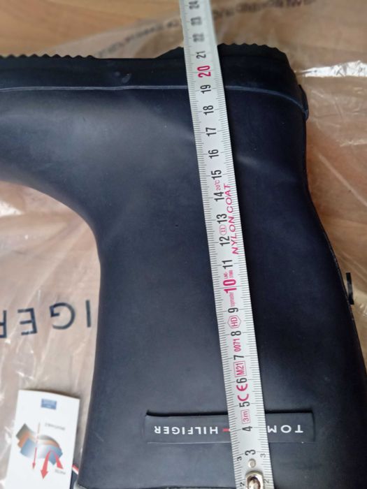 2бр.Tommy Hilfinger N32 гумени ботуши