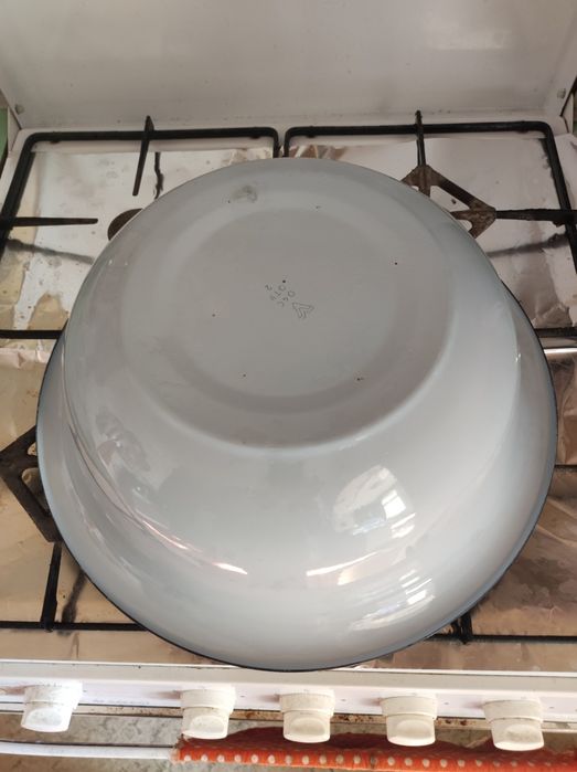 Эмалированные тазы