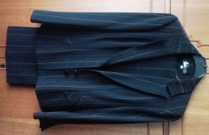 costum bleumarin, pentru tinere