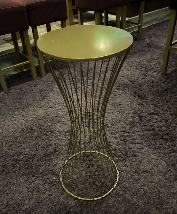 Метална маса декоративна