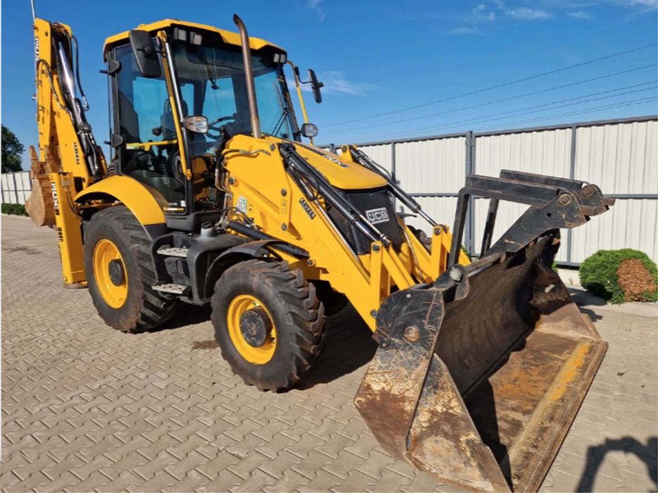 Buldoexcavator JCB 3CX Plus, an 2021, telescopic cupa multifunctionala