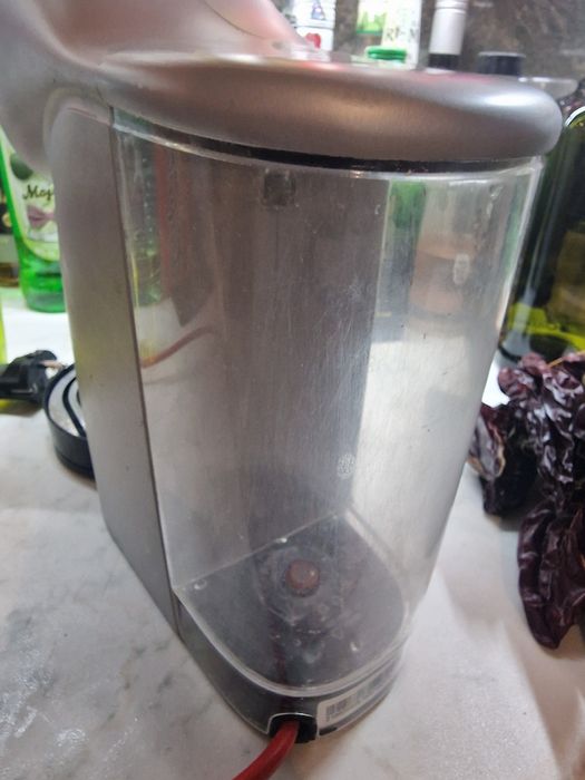 Продавам Dolce Gusto S touch за части