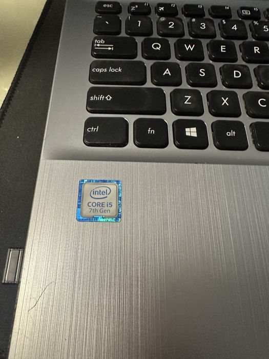 Asus sonic master i5 gen 7 1TB HDD