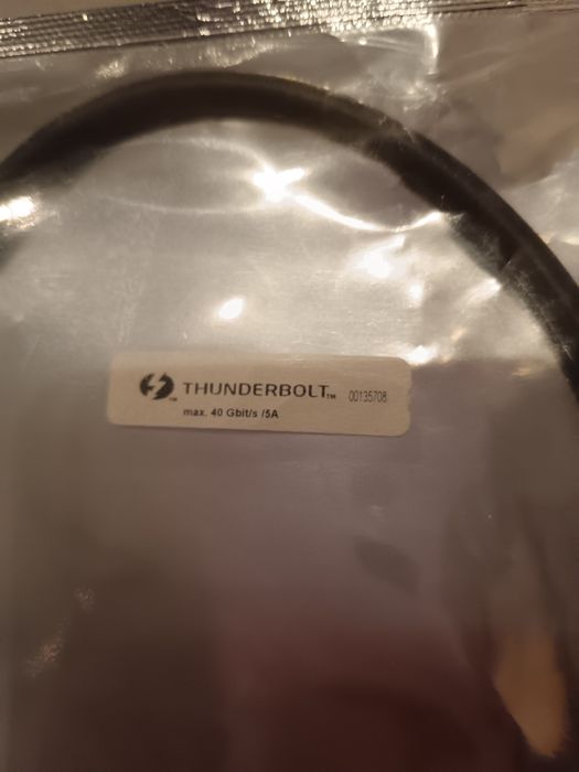 Thunderbolt 3 to thunderbolt 3 cable