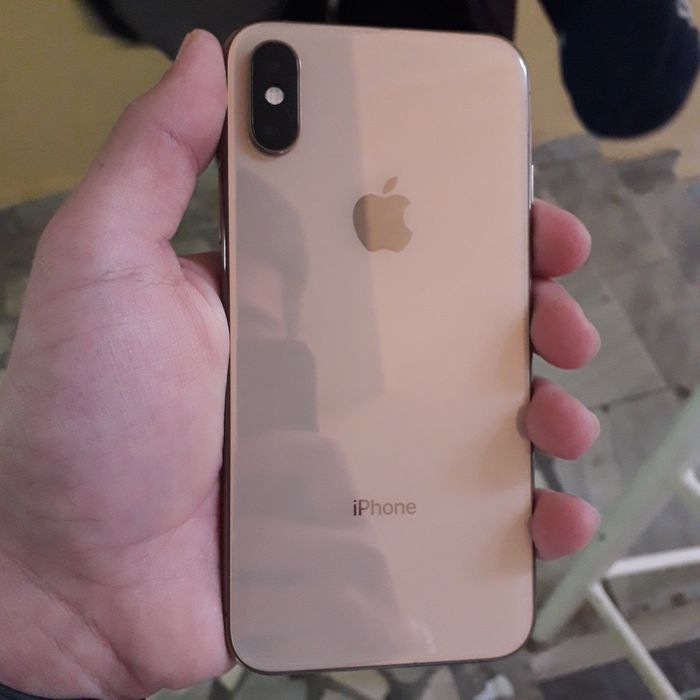 Iphone xs ideal.