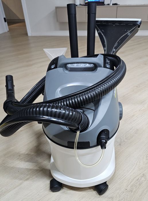 Моющий пылесос Karcher SE 6.100