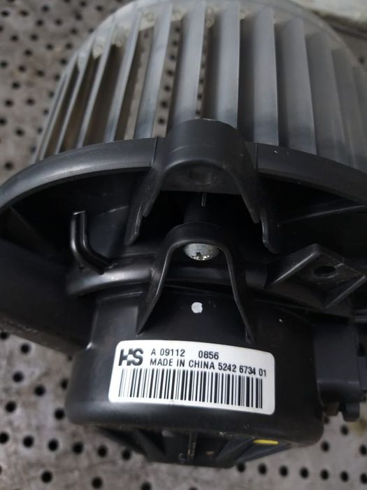 Aeroterma ventilator habitaclu 2.0 cdti opel insignia a 2009 5242673401