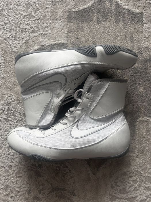 nike machomai серебристые