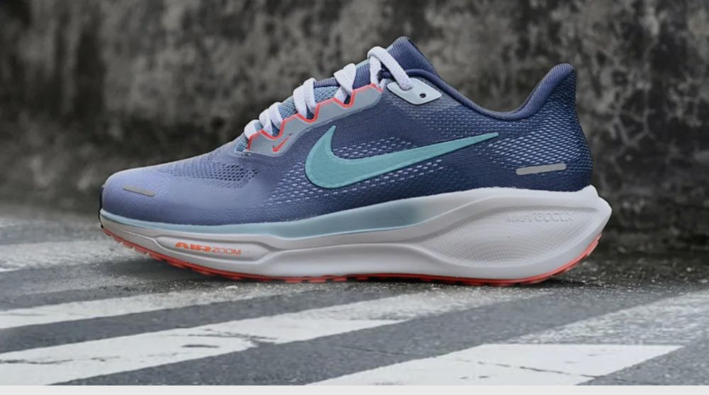 Крассовки Nike новые!