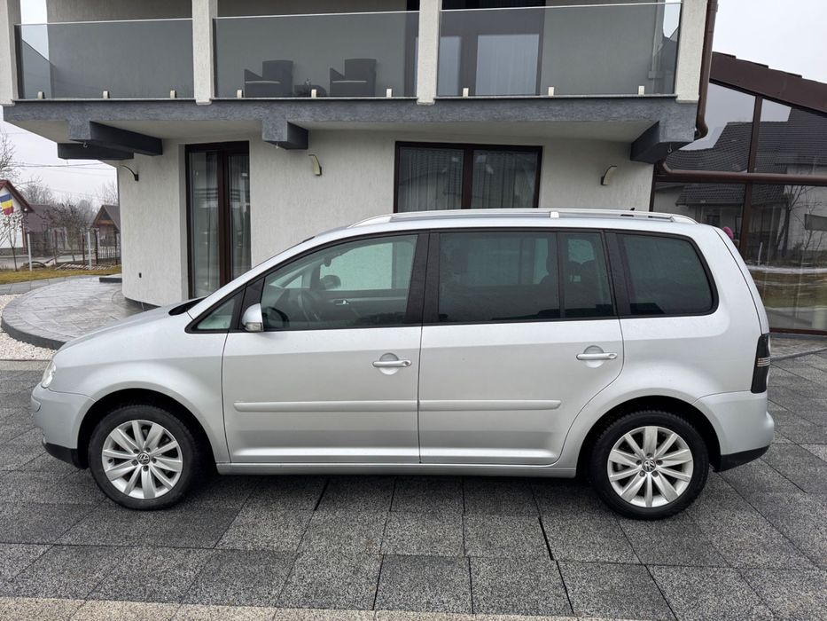 VW Touran Automată