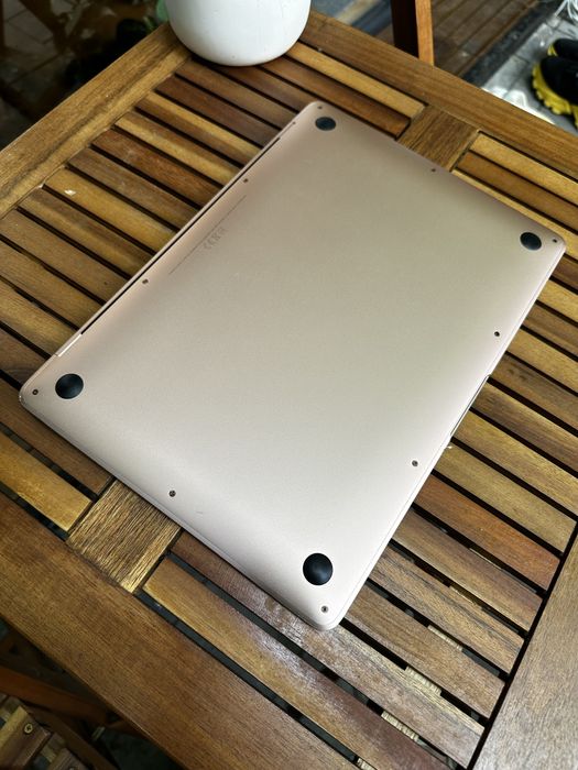 MacBook Air 13.3” Rose Gold 2019 256 Gb 232 Cicluri