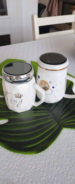 Нови чаши с капак на винт