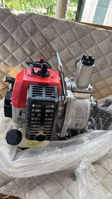 Бензинова водна помпа RAIDER RD-GWP02