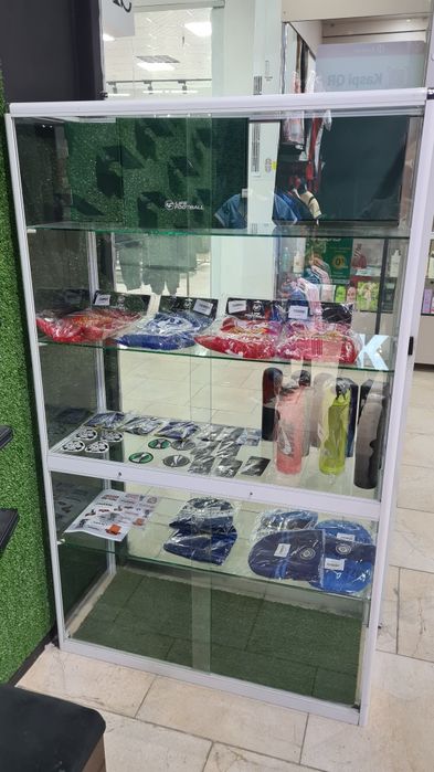 Витрина для магазинов, б/у