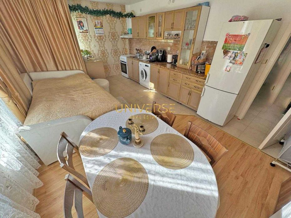 Продава се Двустаен апартамент в к.к. Слънчев бряг - 60 кв.м за 1100 €/кв.м - Снимка #2