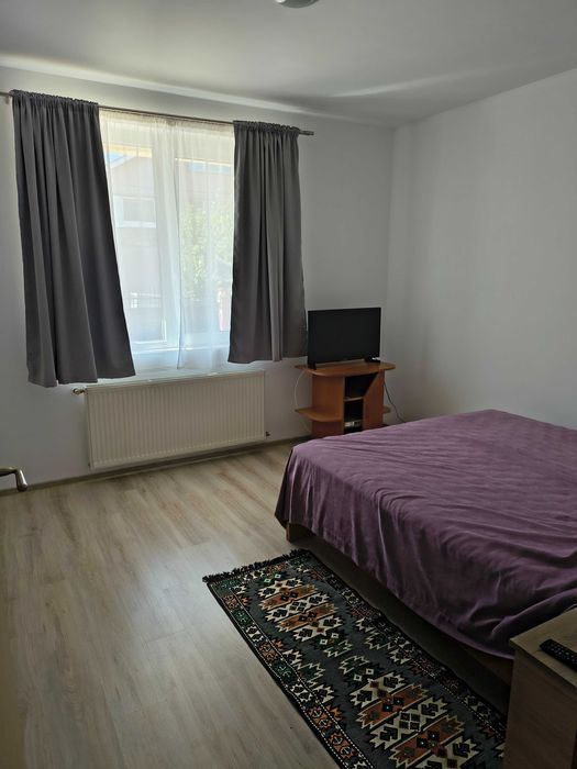 Vând apartament 2 camere în imobil casă/vilă