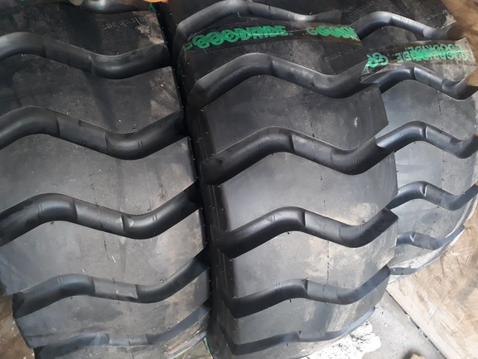 шины 17,5-25 20PR E3L3 на погрузчик