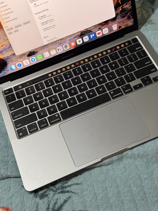 MacBook Pro M1 8/256GB