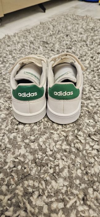 Adidasi Adidas marime 28