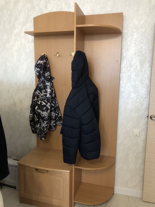 Продам.Прихожую.