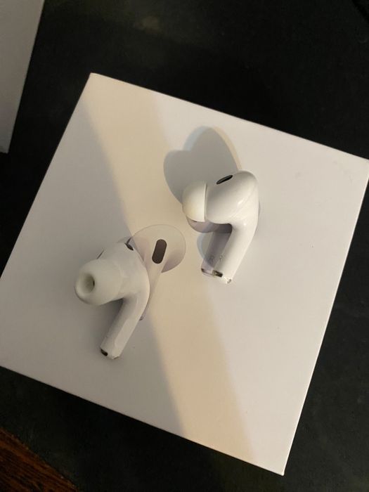 Vând airpods pro 2 urngent!!!