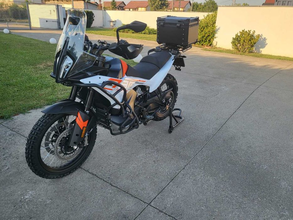 Motocicleta KTM 790 Adventure 2024 & QuickShifter