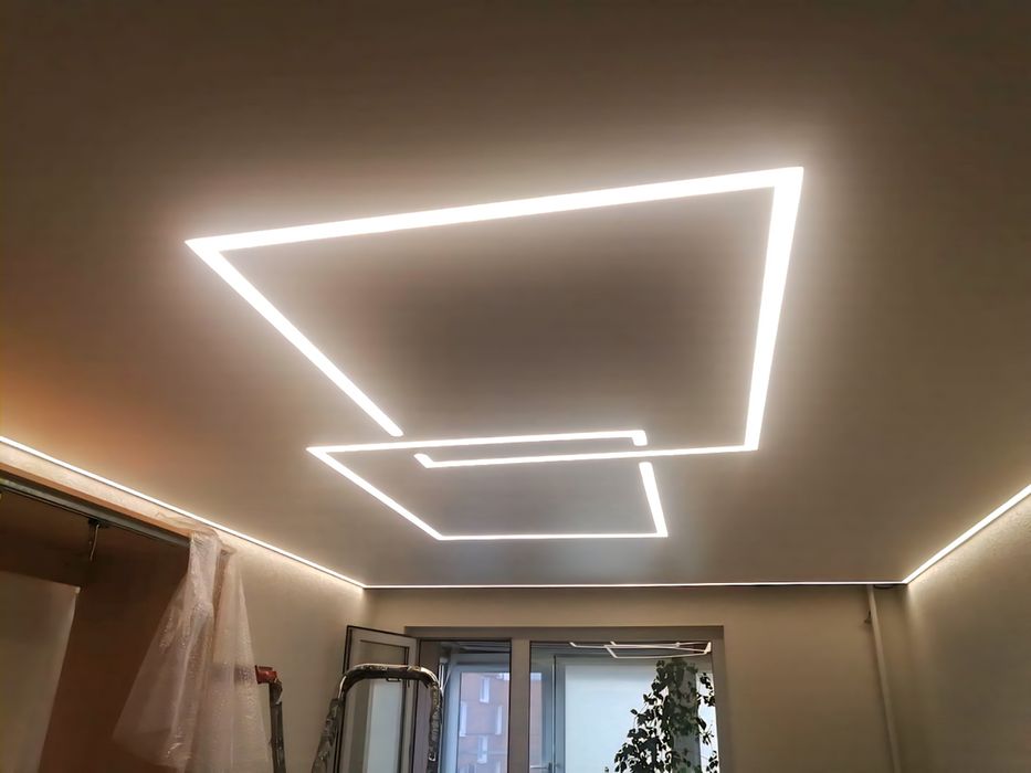 Натяжные потолки с магнитными треками