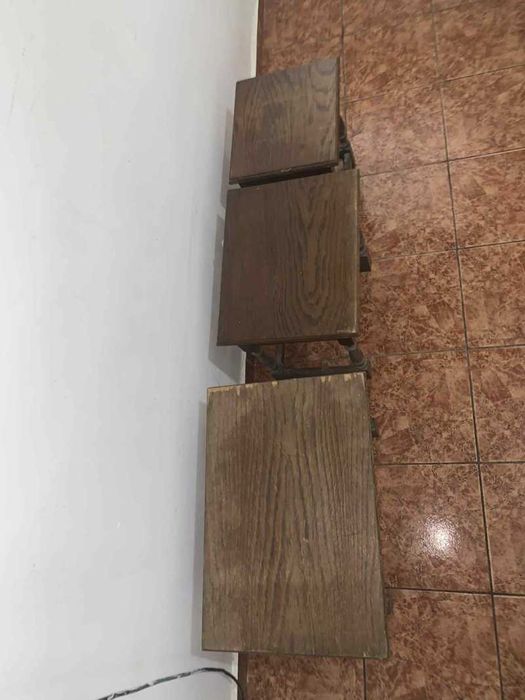 Set de trei masute din lemn