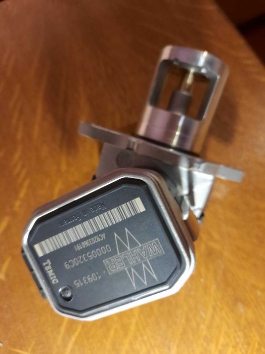 Vând EGR Mercedes-Benz Nou  !