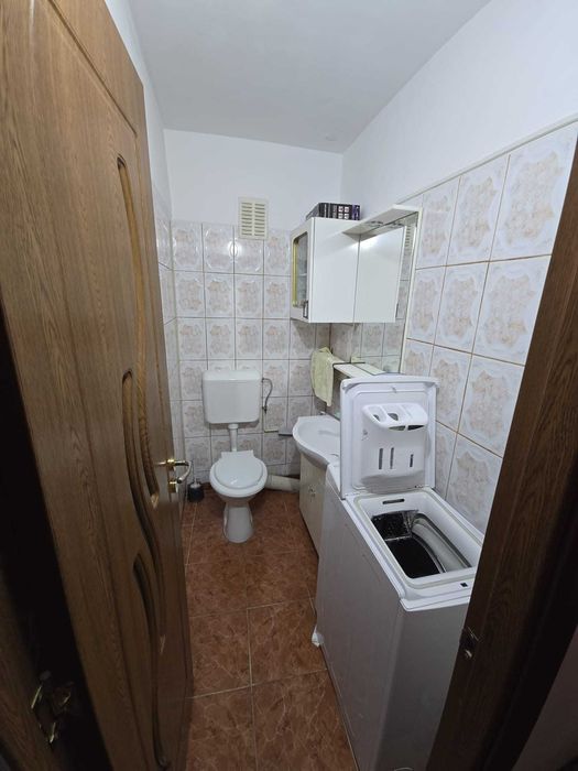 Vand apartament cu 3 camere zona Astra - Racadau