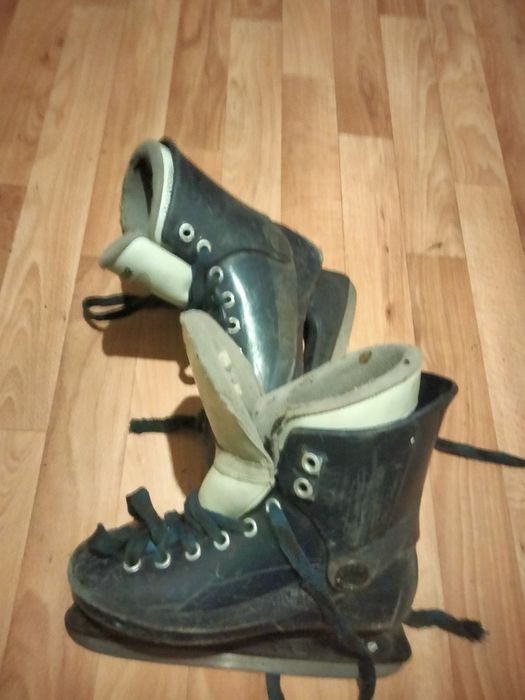 Продам коньки ...