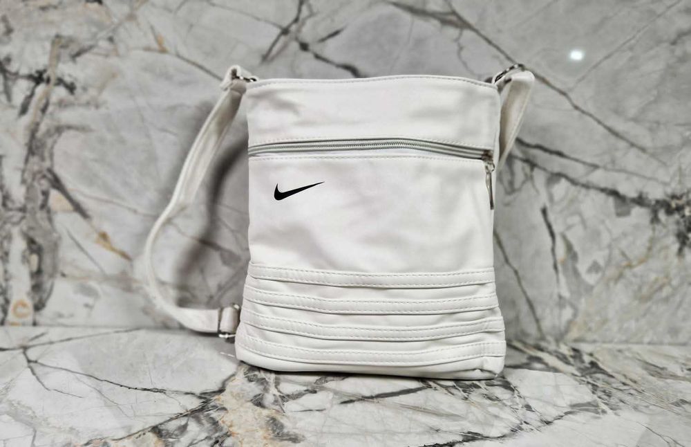 Дамска чанта с удължена дръжка за през рамо