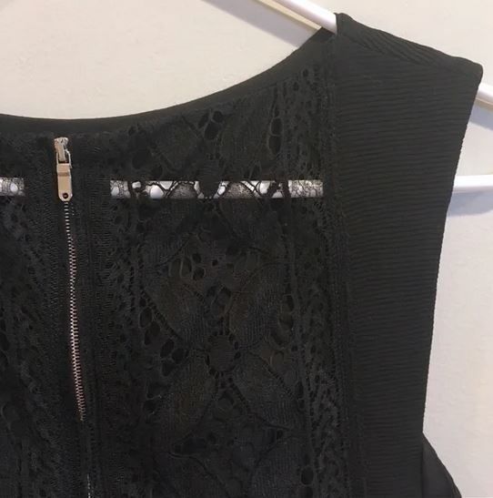 Малка черна рокля Sandro