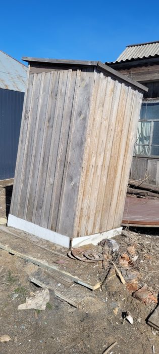 Продам деревянный туалет