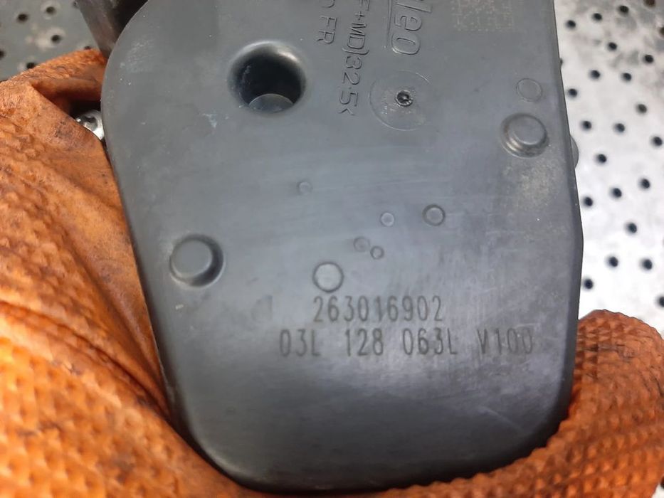 clapeta acceleratie 1.6 tdi cay vw golf 6 touran 1t3 caddy seat ibiza 6j audi a3 a4 a5 a6 skoda octavia 2 03l128063l