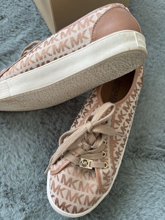Tenesi super usori Michael Kors