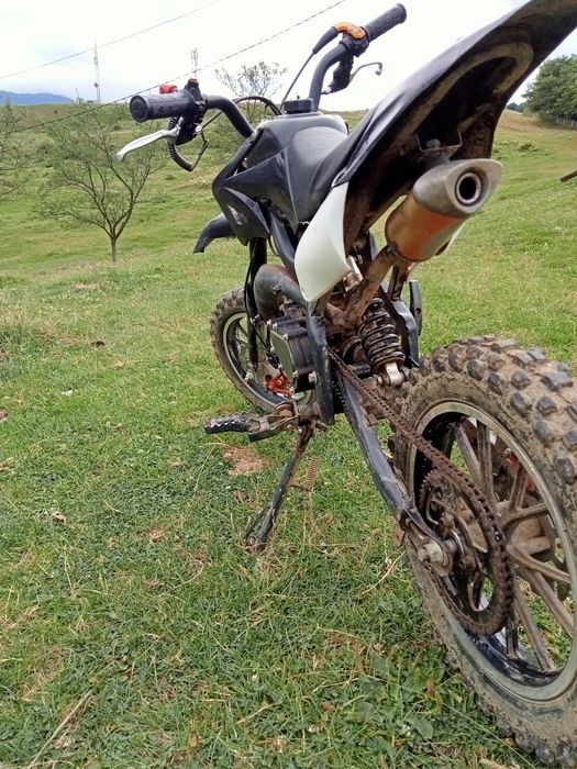 Vând pocket bike 49cc