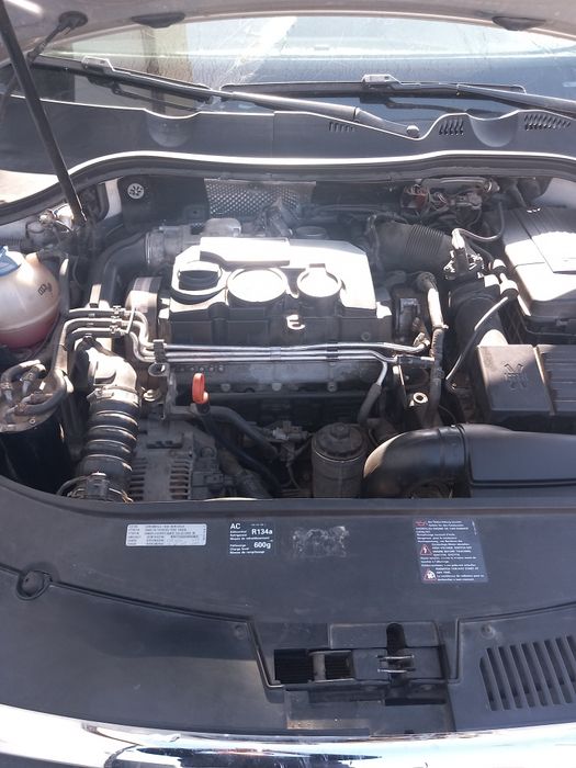 CUTIE Viteze Manuala  5 TREPTE VOLKSWAGEN Passat  B6 2007 OEM:JCX.