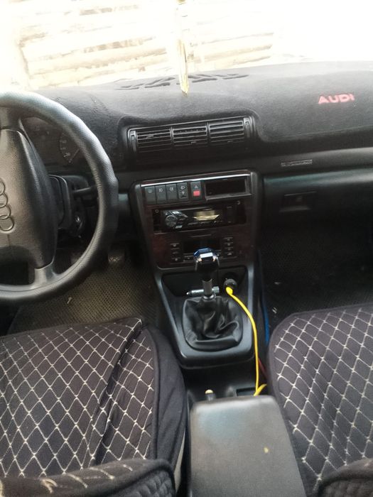 Ауди А4 квадро 1,8