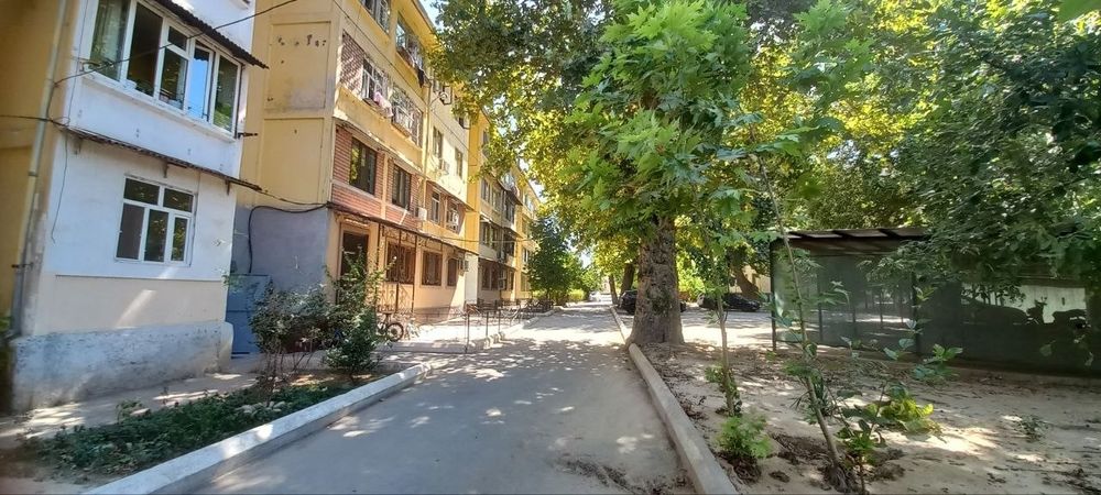 Юнусабад 1комнатная квартира продаётся!