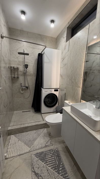 Срочно Сдаётся в аренду 2х комнатная квартира адрес Шотта Руставелли