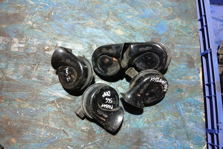 Claxon E1000209 E1000209 Volkswagen VW Passat B6