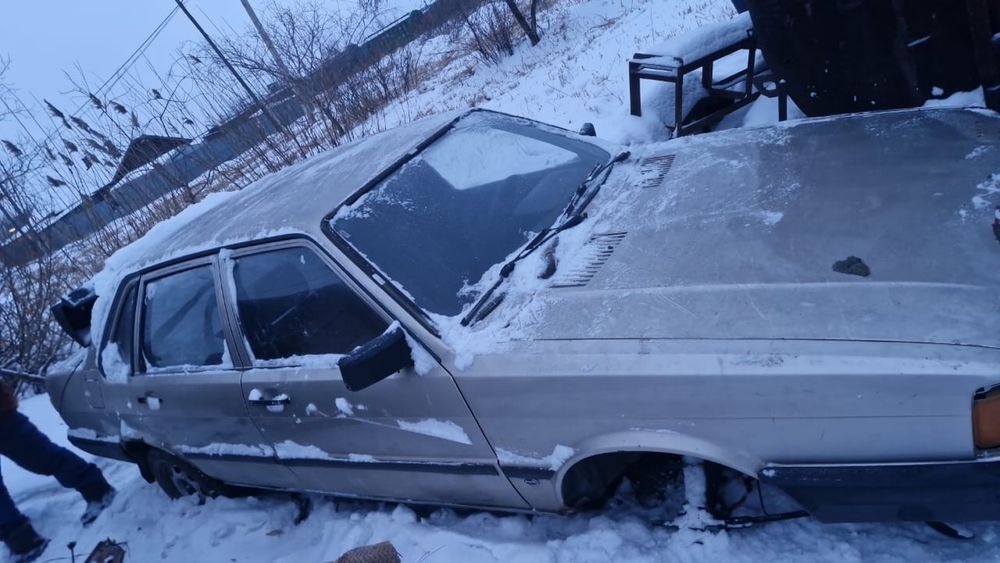 Продам ауди 80 в полный разбор