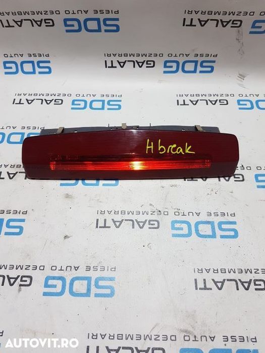 Tripla Lampa Stop Luneta Hayon Haion Portbagaj Opel Astra H Break 2005 - 2010