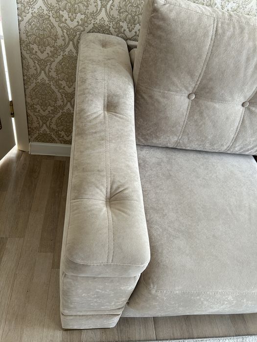 Продам диван 3 метровый