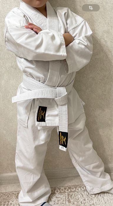 Форма карате и экипировка для мальчика