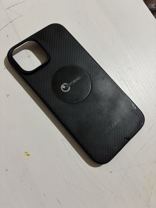 Vand /schimb husa Carbon —iphone 15